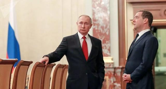 梅德韦 杰夫 普京 总统 辞职 俄罗斯联邦