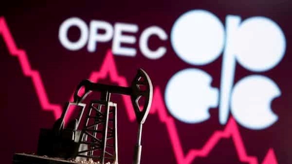 OPEC+ bắt đầu 2 ngày đàm phán trong bối cảnh giá dầu giảm