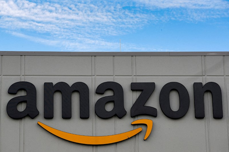 Amazon shortens COVID isolation, paid leave for U.S. workers