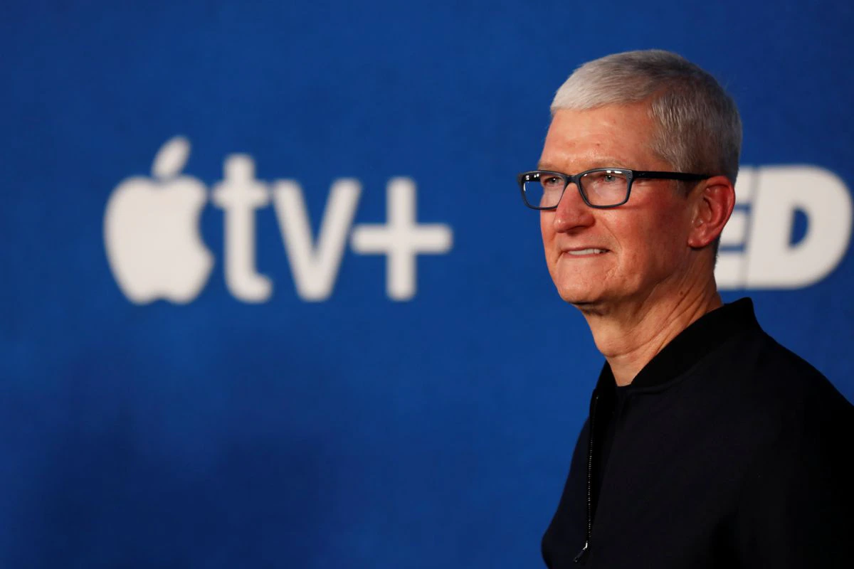 Tim Cook earned over 1,400 times the average Apple worker in 2021