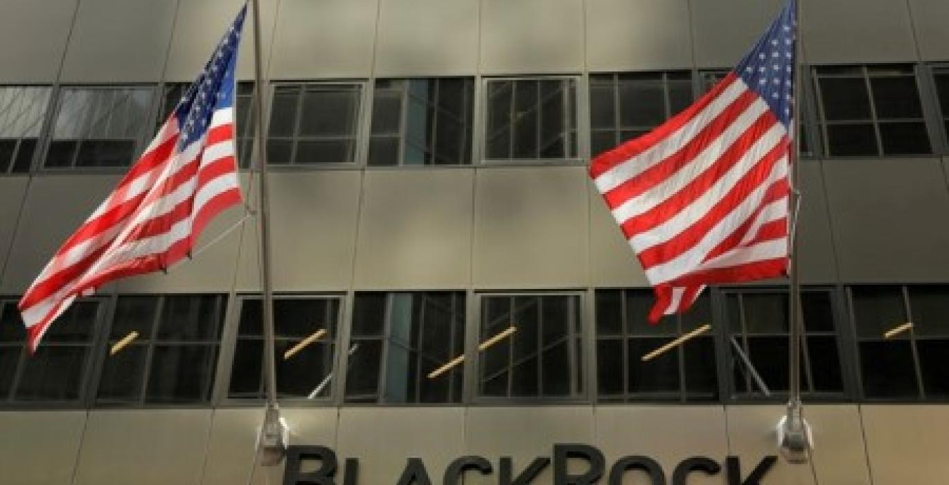 BlackRock, AmEx extend hybrid work plans as Omicron spreads across U.S.
