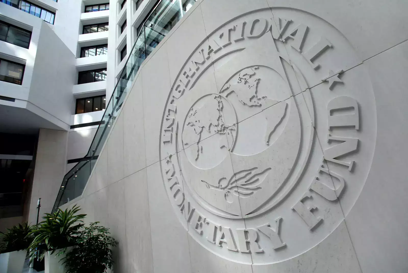 Global economic fallout of the war in Ukraine is expected to negatively impact Indian economy: says IMF