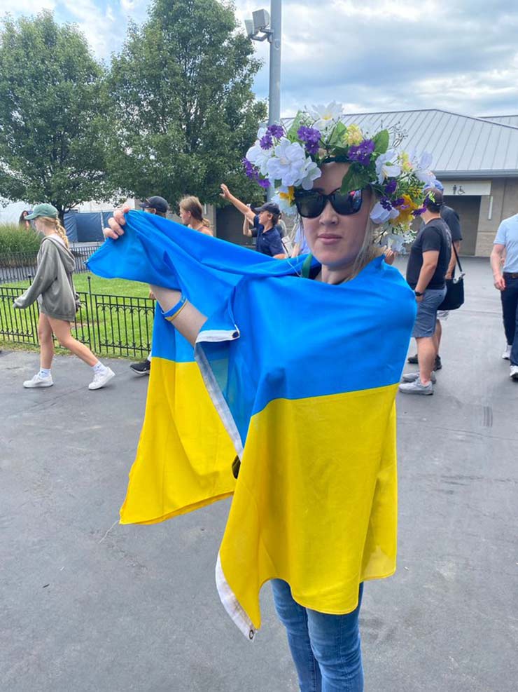 Lùm xùm ở Cincinnati Masters: Khán giả bị đuổi khỏi trận đấu vì lá cờ Ukraine