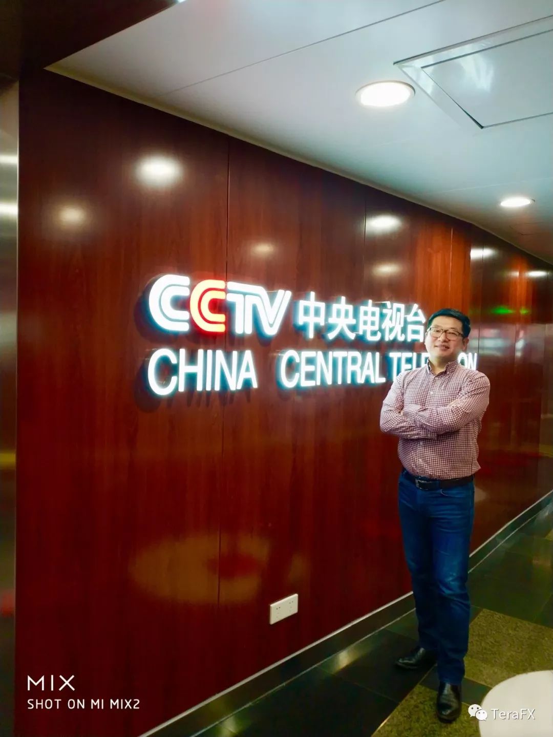 金日说汇 | 参观中央电视台，体验CCTV男主播