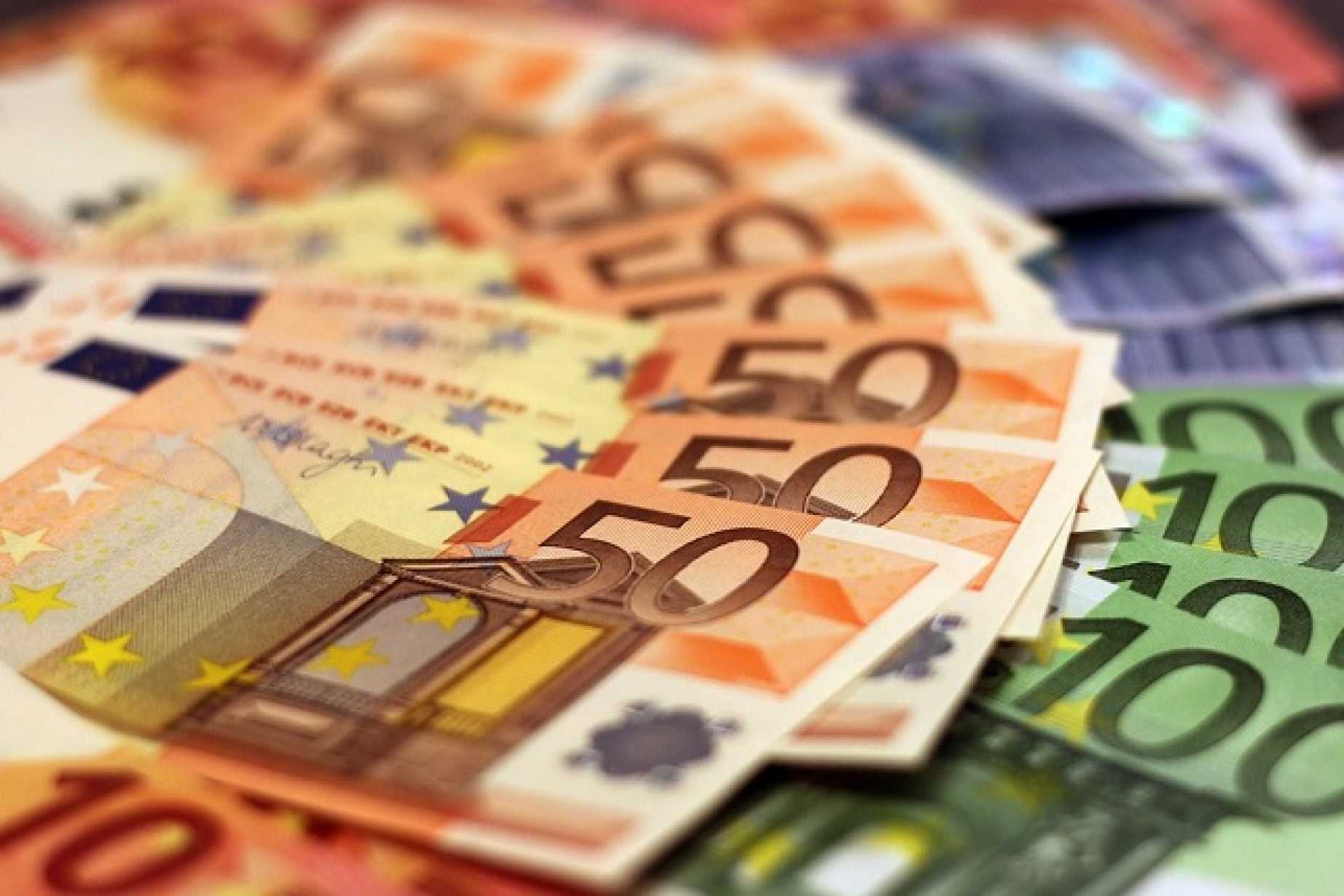 Should I Buy Euro??