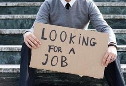 美国近半数人失业！经济前景面临“极端不确定性”