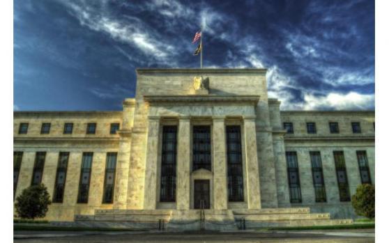美联储政策声明：继续按兵不动，预测显示近零利率将持续到2023年末