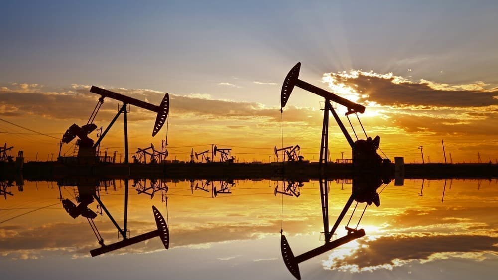 [BREAKING] Oil Sell-off Pauses, but Outlook Shaky on Surging Coronavirus Cases & Supply Woes