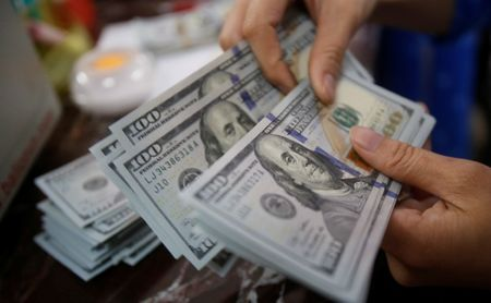 Dollar Up Over Hopes for Piecemeal U.S Stimulus Spending