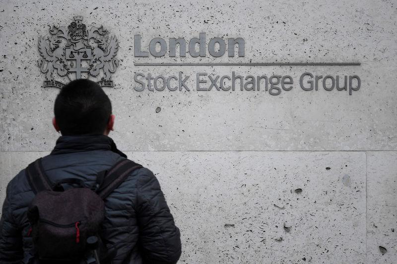 英国股市收低；截至收盘Investing.com 英国 100下跌0.59%