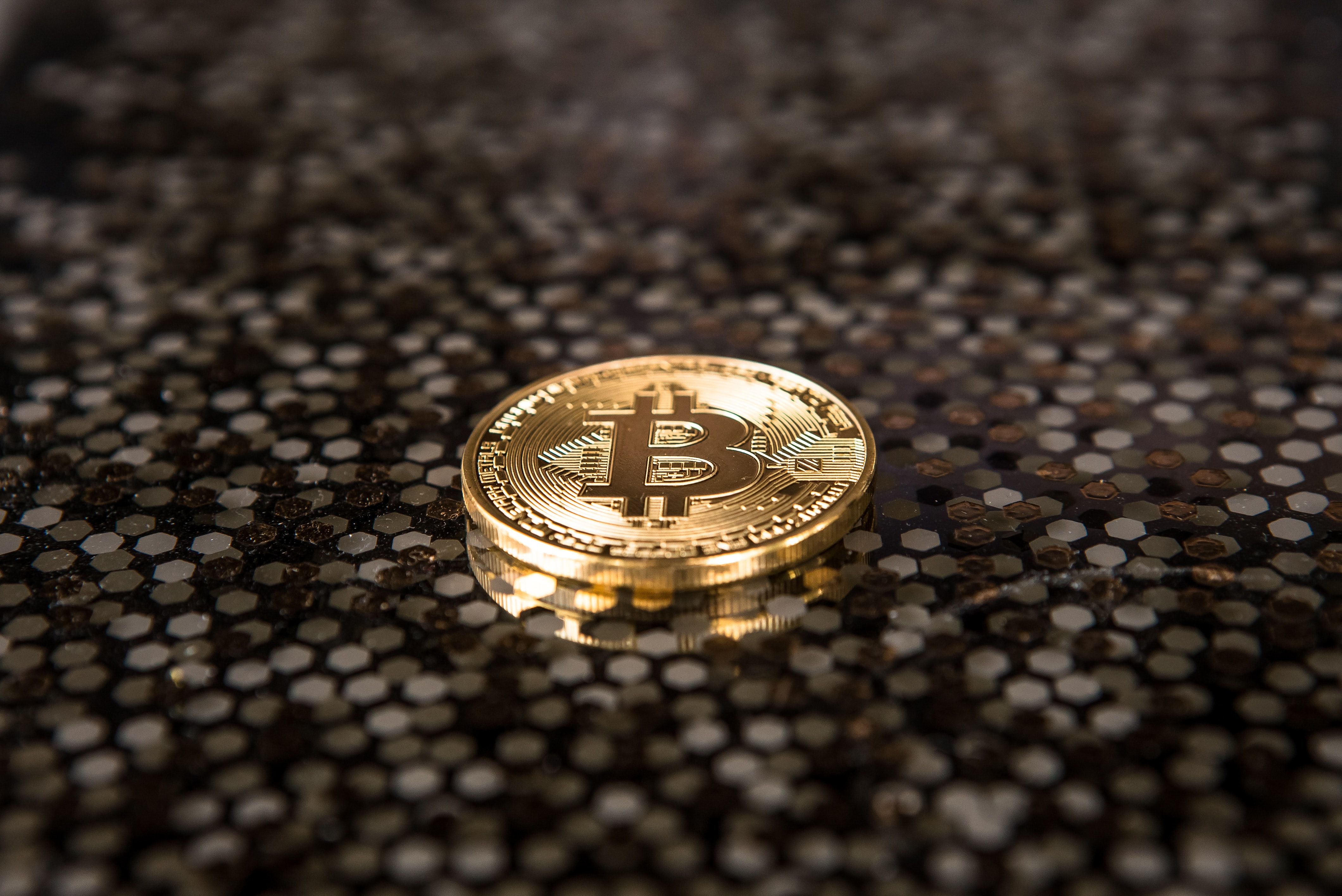 DAILY NOTION: Bitcoin Price hits $18K but Traders Expect ‘Shallow’ Pullback Before New High