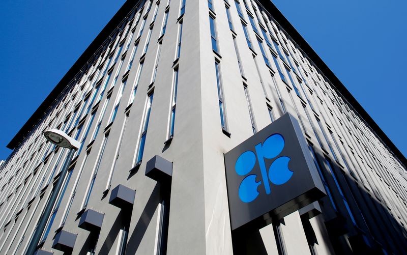 BREAKING: OPEC+ Yet to Find Compromise on Oil Policy for 2021