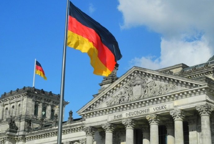 德国商业银行第三季度未能达到预期，亏损扩大至6900万欧元