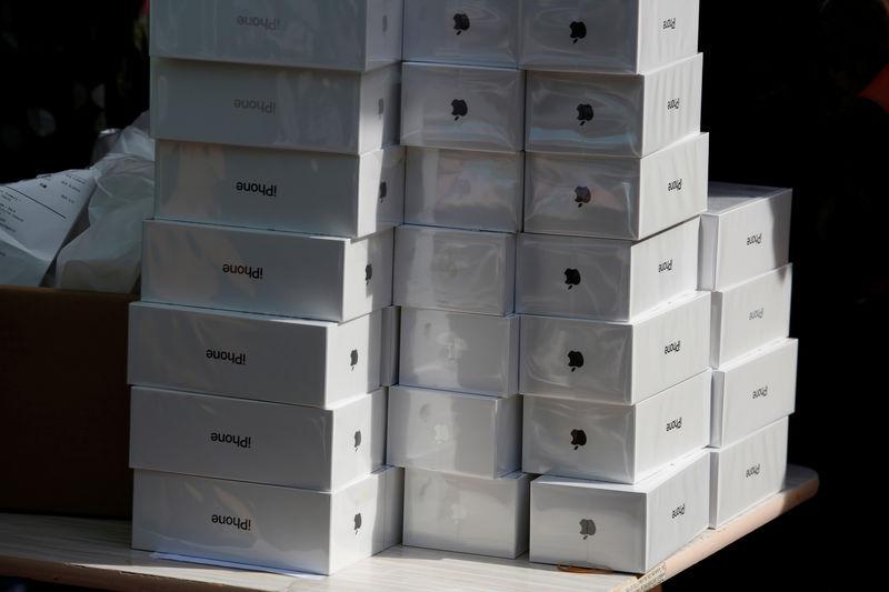 传苹果将于明年2月前生产250万台自研芯片Macbook