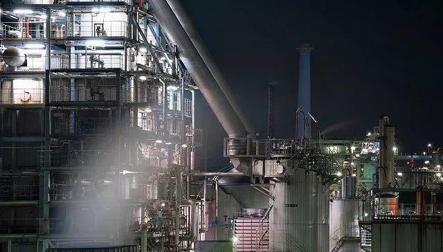 停电5小时，修复4个月：一家日本玻璃工厂停电带来的行业震荡