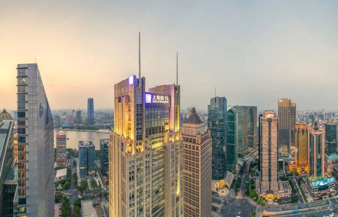 上海银行：坚定战略转型升级 赋能精品银行建设