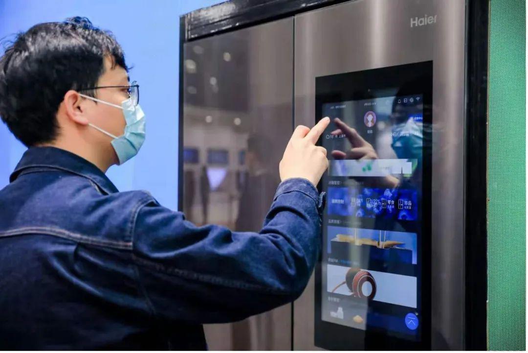 海尔第二次“砸冰箱”，会成为智能家庭新浪潮的讯号吗 | 品牌新事