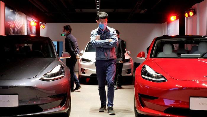 300 Ribu Mobil Listrik Tesla Buatan China Bermasalah Kena Recall