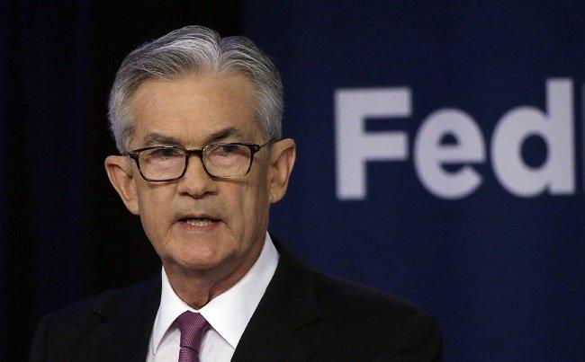 Powell: Isu Inflasi vs Pengangguran Jadi Tantangan The Fed