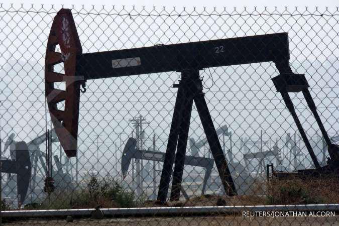 Minyak Tergelincir, Investor Mengamati Respon OPEC+ Terhadap Aksi yang Dipimpin AS