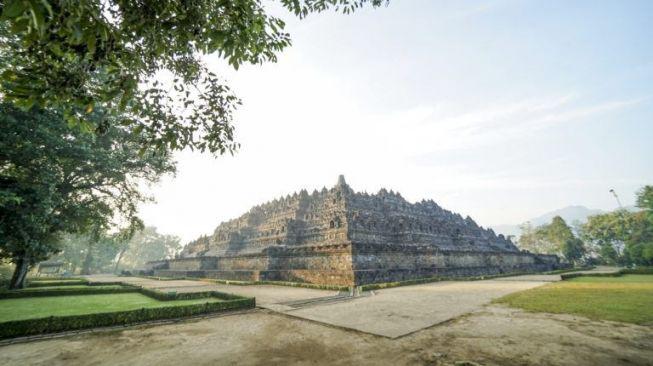 YLKI Tuding Kenaikan Tiket Masuk Candi Borobudur untuk Kepentingan Komersial, Sandiaga Uno Langsung Membantah