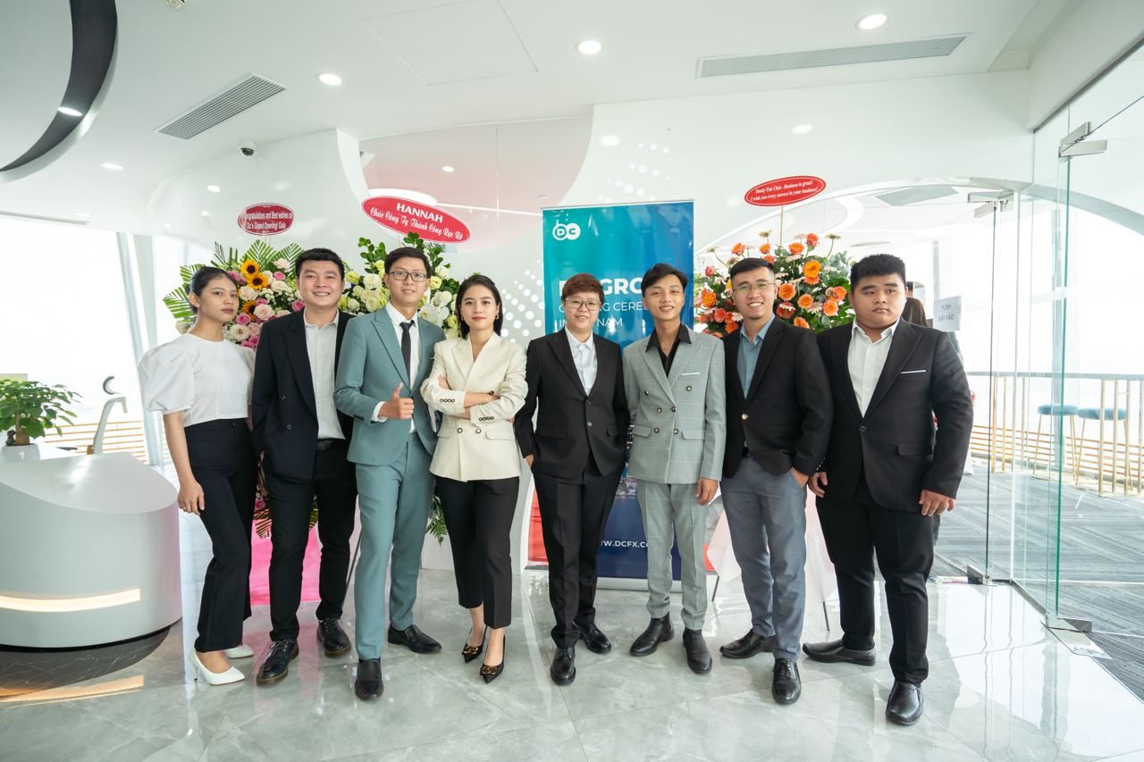 DCFX chính thức khai trương vào ngày 26 tháng 4 tại Thành phố Hồ Chí Minh, Việt Nam