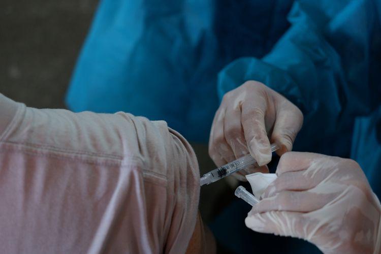 Vaksin Booster Jadi Syarat Perjalanan, PHRI: Perlu Toleransi untuk Anak dan Lansia Komorbid