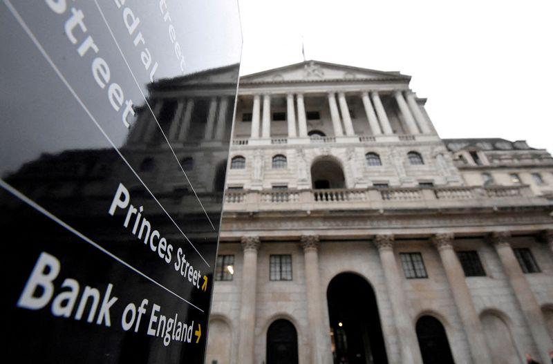 BoE báo hiệu sẵn sàng gia hạn hoạt động mua trái phiếu khẩn cấp