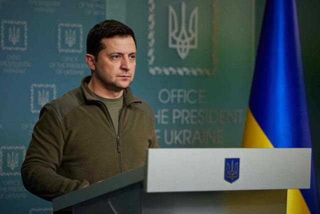 Ukraine giải thích đề nghị NATO tấn công phủ đầu Nga của ông Zelensky
