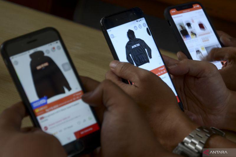 Pengamat minta DJP kejar pajak aplikasi e-commerce di Indonesia