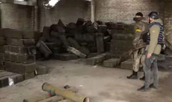 Ukraine phát hiện kho đạn Nga bỏ lại sau khi rút khỏi thành phố Kherson