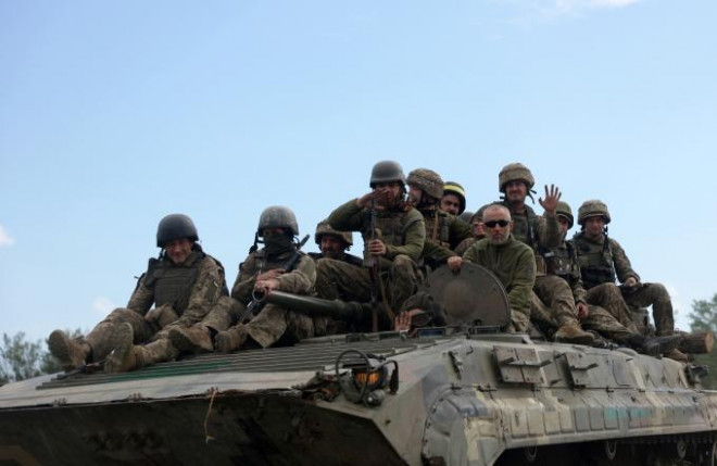 Cận cảnh tiền tuyến khốc liệt trong cuộc xung đột Nga - Ukraine (2)