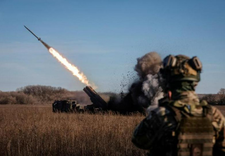 Pháo kích dữ dội tại miền Đông, Ukraine kêu gọi viện trợ khẩn từ phương Tây