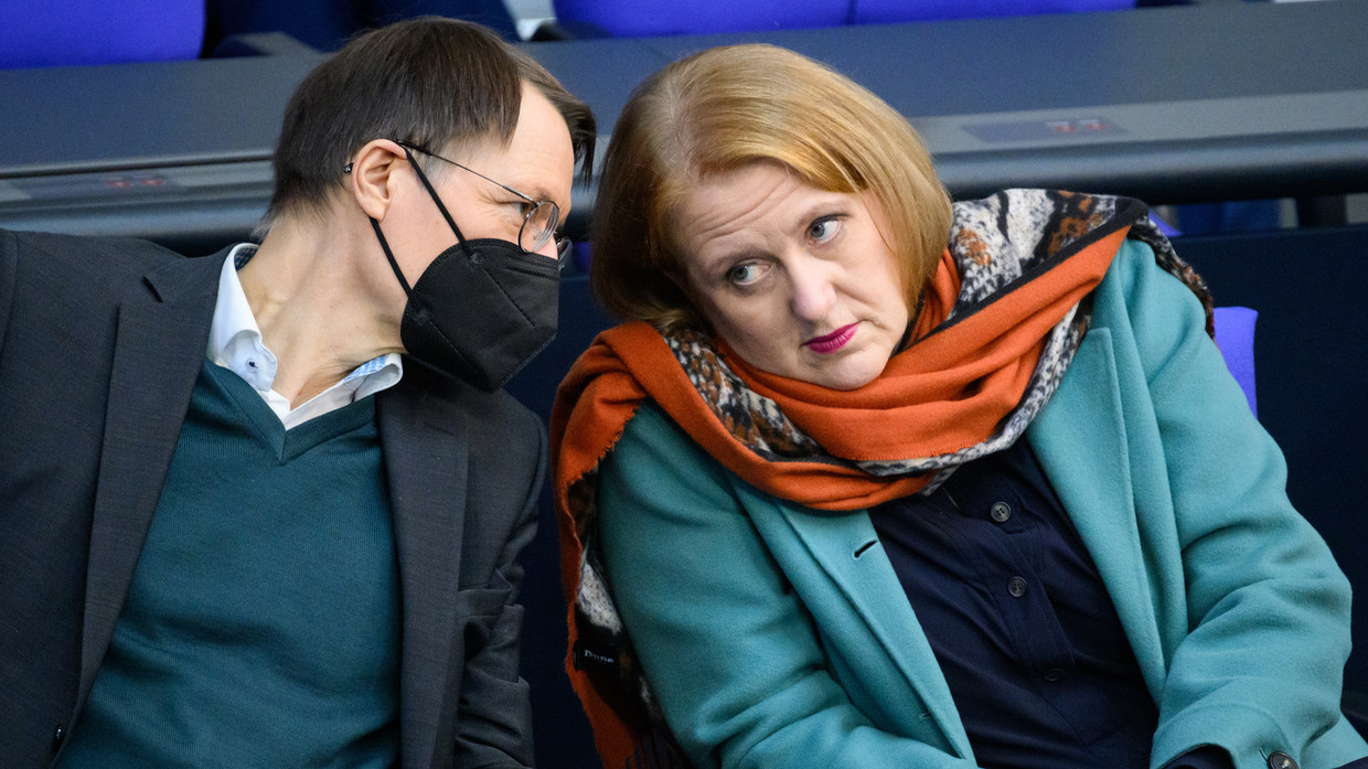 Loại bỏ năng lượng Nga, tòa nhà Quốc hội Đức chịu cảnh “kỷ băng hà”