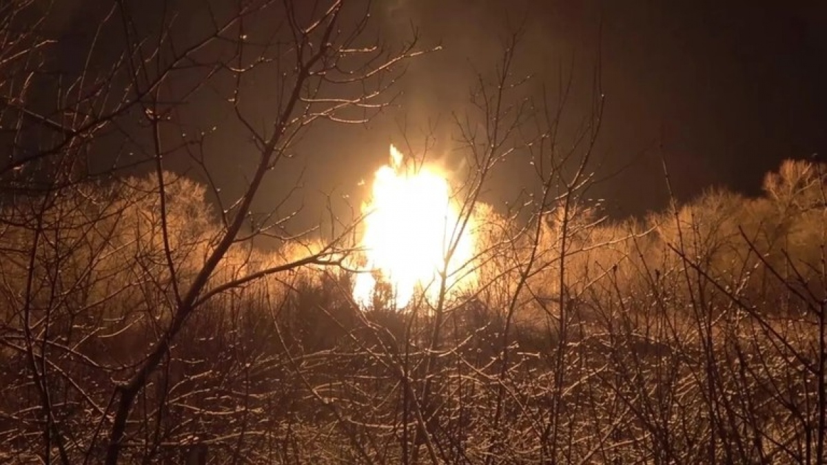 Nổ đường ống vùng Donbass khiến 13.000 người hết khí đốt để dùng, giới chức nêu kết luận ban đầuthanh 