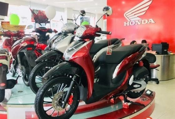 Bảng giá xe máy tay ga Honda mới nhất năm 2023: Chênh giá là chuyện quá bình thường?