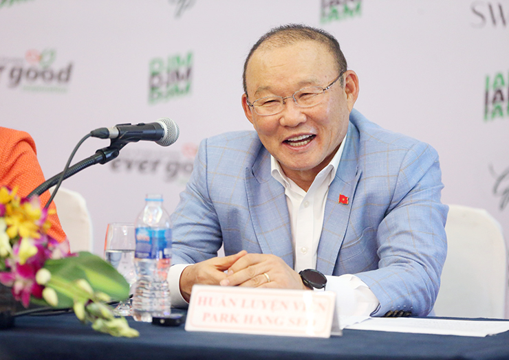 Oxbet đưa tin Park Hang Seo không dẫn dắt đội tuyển nào ở Đông Nam Á ngoài Việt Nam