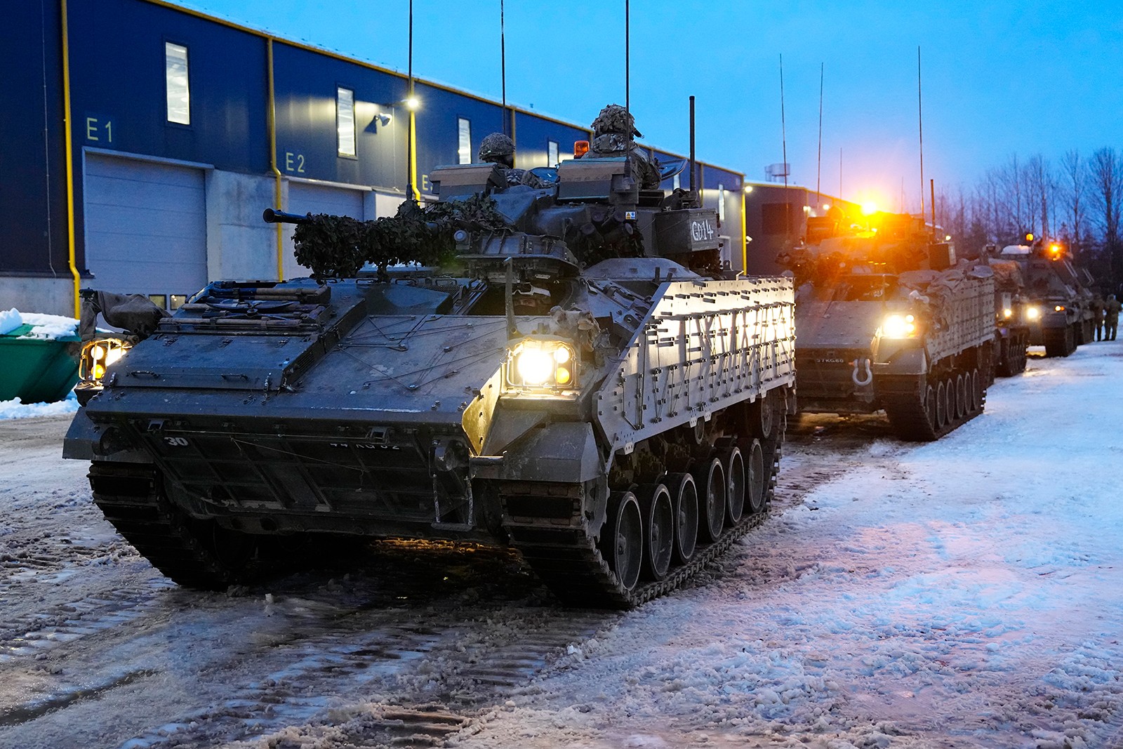 Công ty Nga tuyên bố thưởng khủng cho binh sĩ phá hủy xe tăng Đức, Mỹ ở Ukraine
