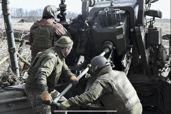 Mỹ lần đầu tiên gửi cầu chiến thuật cho Ukraine