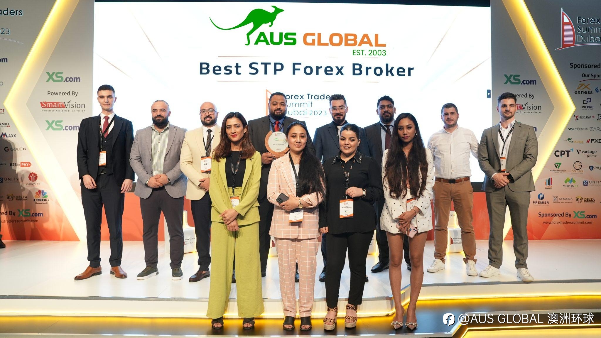 AUS Global 荣获 Forex Traders Summit Dubai 2023 “最佳 STP 外汇经纪商奖”
