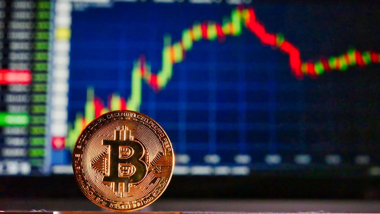Harga Bitcoin Turun di Bawah $28k, Investor Pantau Debt Ceiling AS