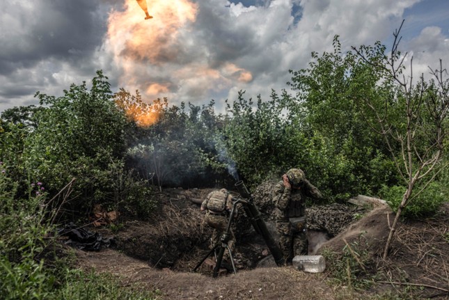 Ukraine loay hoay với phương pháp chiến tranh của Mỹ
