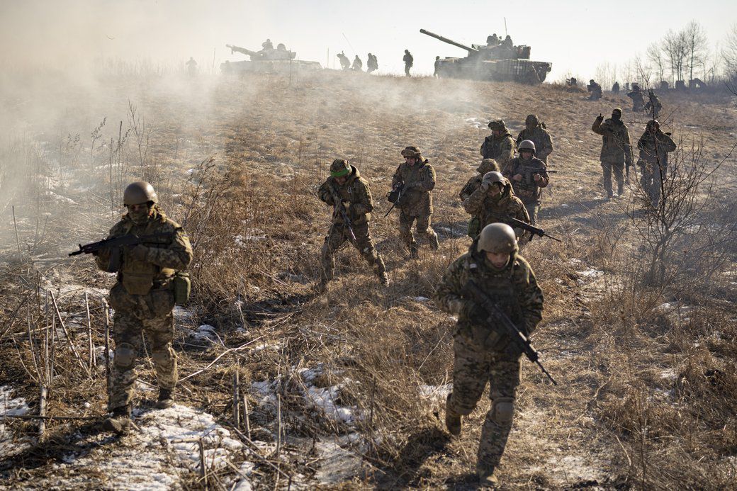 Ukraine: Nga tập trung 100.000 quân gần thành phố chiến lược ở Kharkiv, liên tiếp tiến công