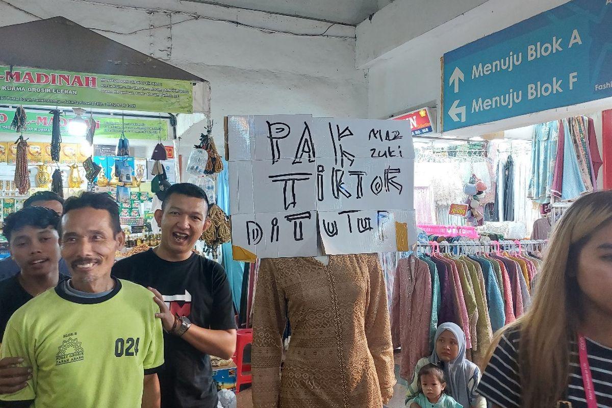 Omzet Turun Drastis, Pedagang Pasar Tanah Abang Minta Menkop Tutup TikTok Shop