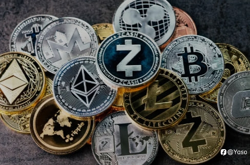 There are numerous types of cryptocurrencies available in the market. Here is a list of some commonly known cryptocurrencies