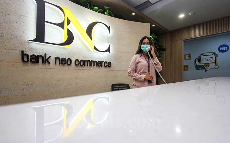 OJK Bekukan Sementara Paylater Akulaku, Begini Nasib Bank Neo Commerce (BBYB)