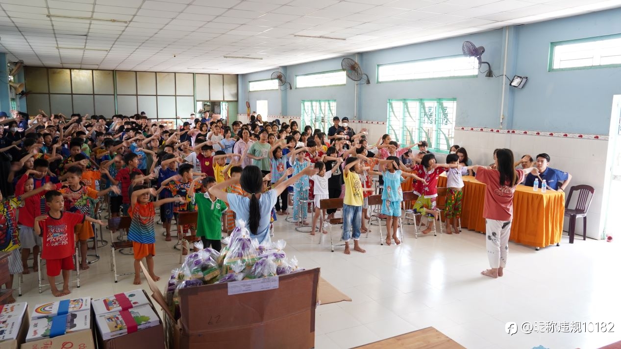 与爱同行，托举希望 | ATFX越南助学行汇聚爱的力量