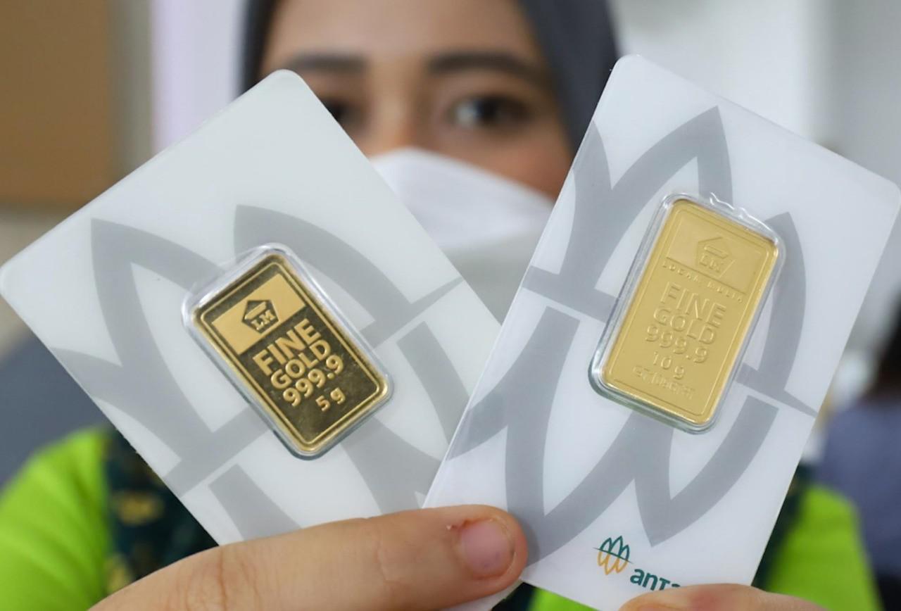Harga Emas Antam Naik Rp5.000 di Akhir Pekan, Cek Rinciannya