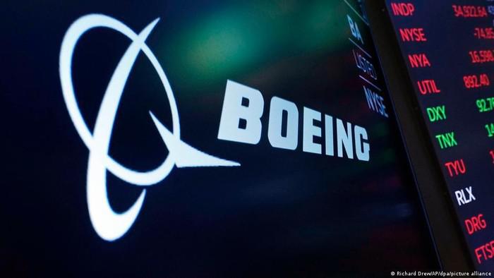 Saham Boeing Anjlok Buntut Penyidikan Jendela Pesawat 737 Copot saat Terbang