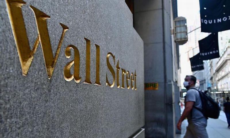 Wall Street Berakhir Melemah Usai Rilis Data Penjualan Ritel AS